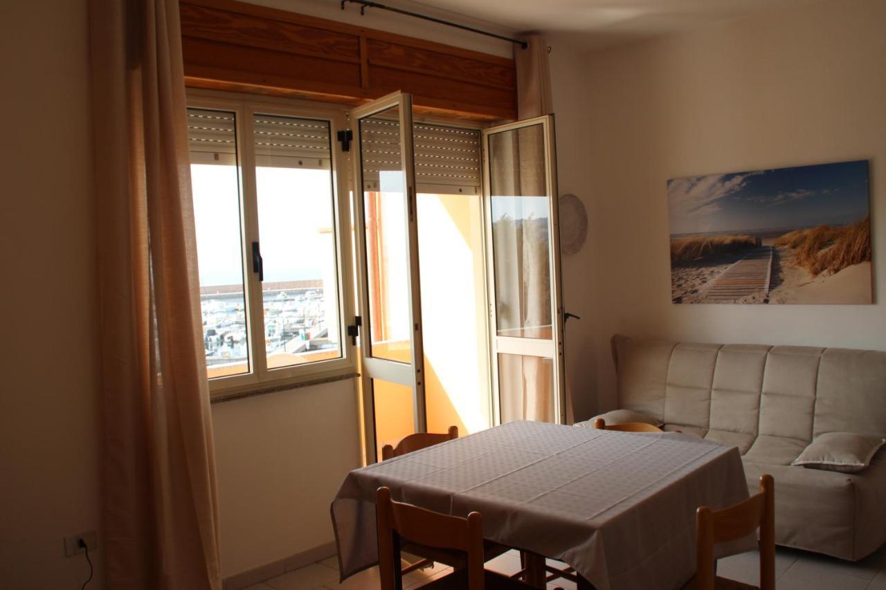 Borgo Spiaggia Vista Mare Изола-Росса Экстерьер фото