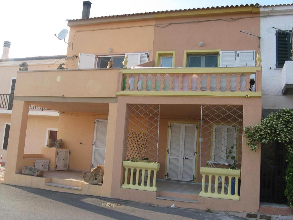 Borgo Spiaggia Vista Mare Изола-Росса Экстерьер фото