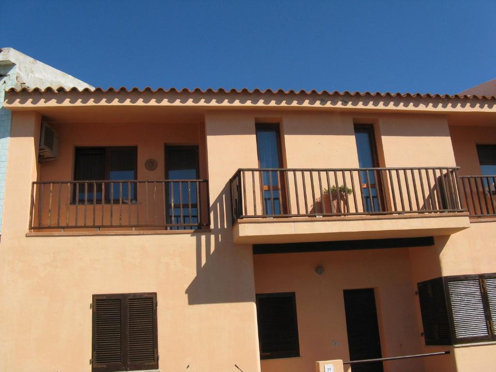 Borgo Spiaggia Vista Mare Изола-Росса Номер фото