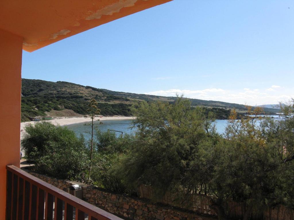 Borgo Spiaggia Vista Mare Изола-Росса Экстерьер фото