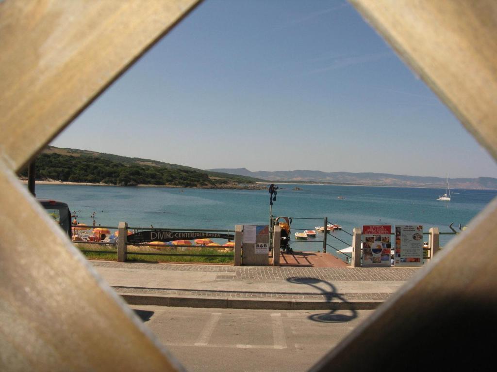 Borgo Spiaggia Vista Mare Изола-Росса Экстерьер фото